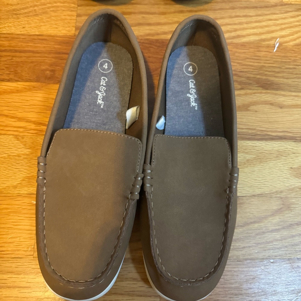 Brown dress shoes